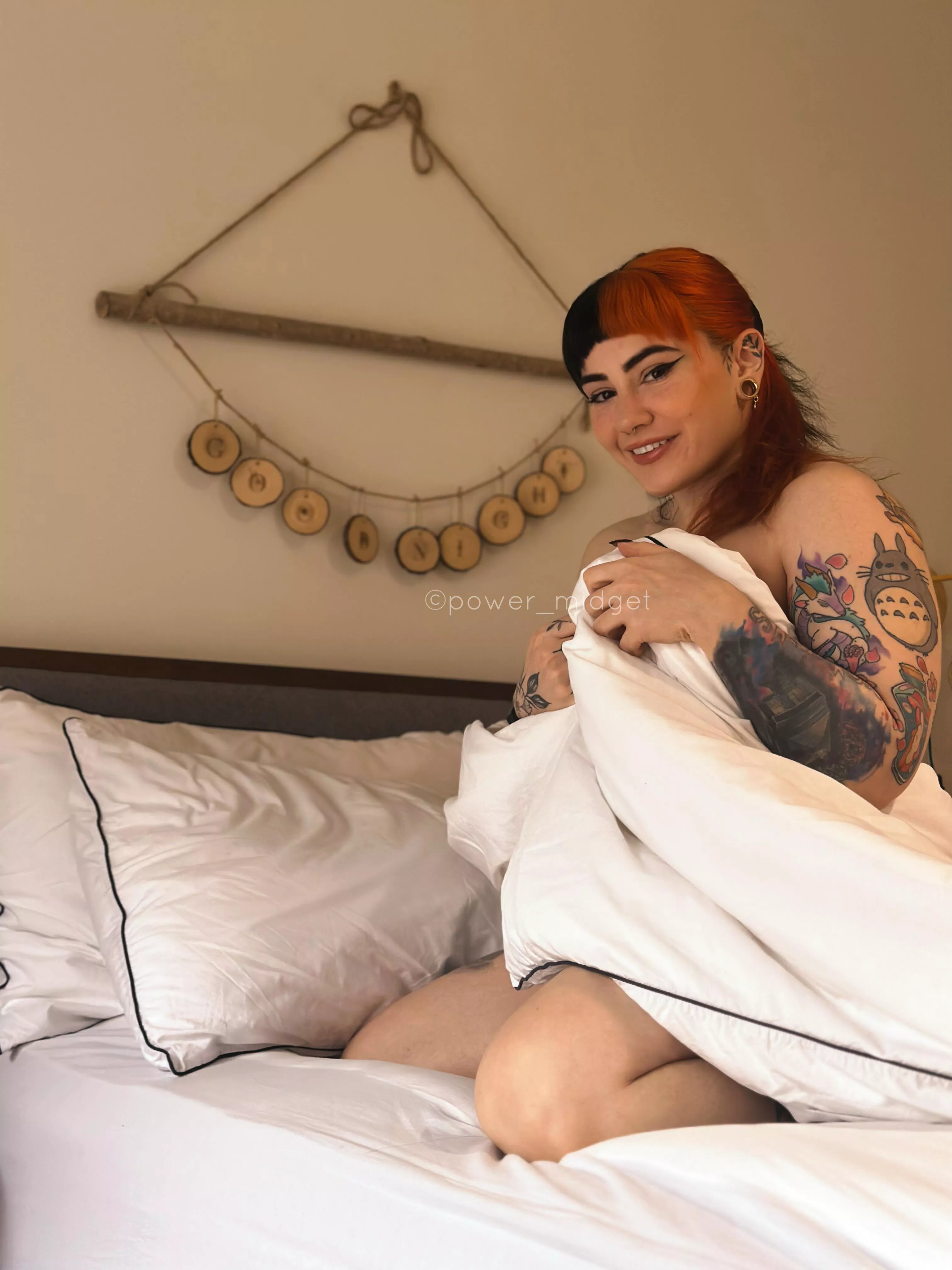 Short girls give the best cuddles ♥️