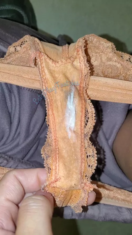 super soaked, I love my juicy pussy