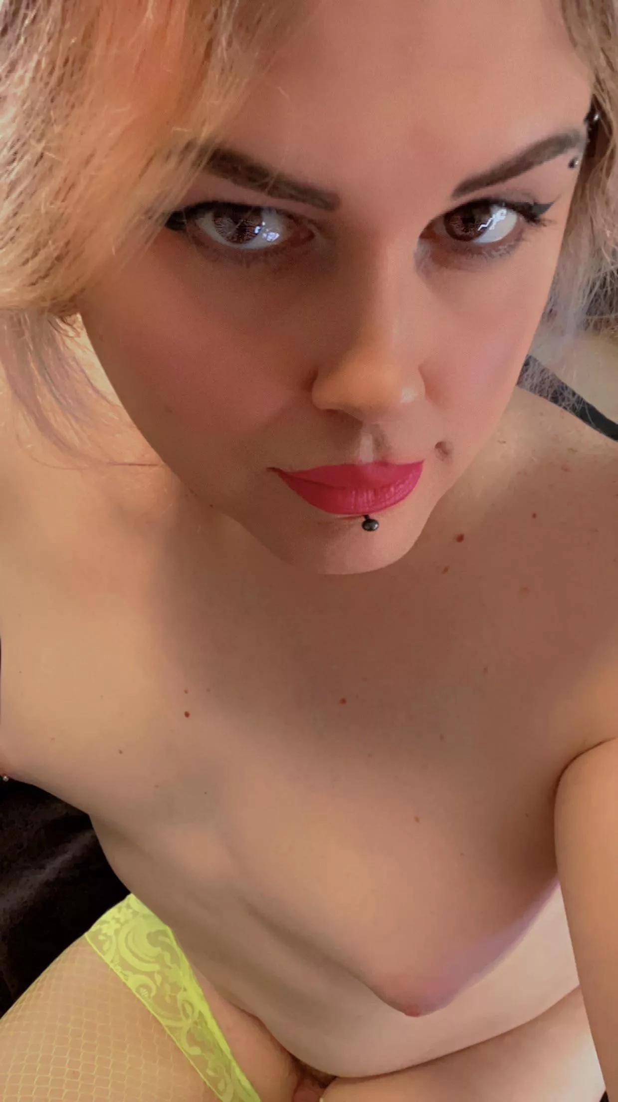 trying to lure u in 🎣