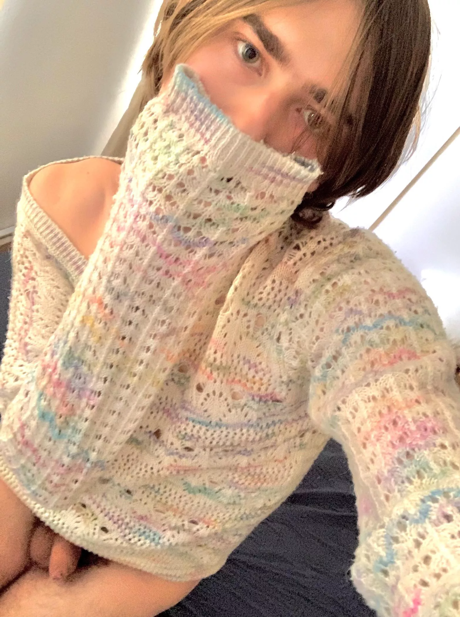 waiting for you with no panties🫢