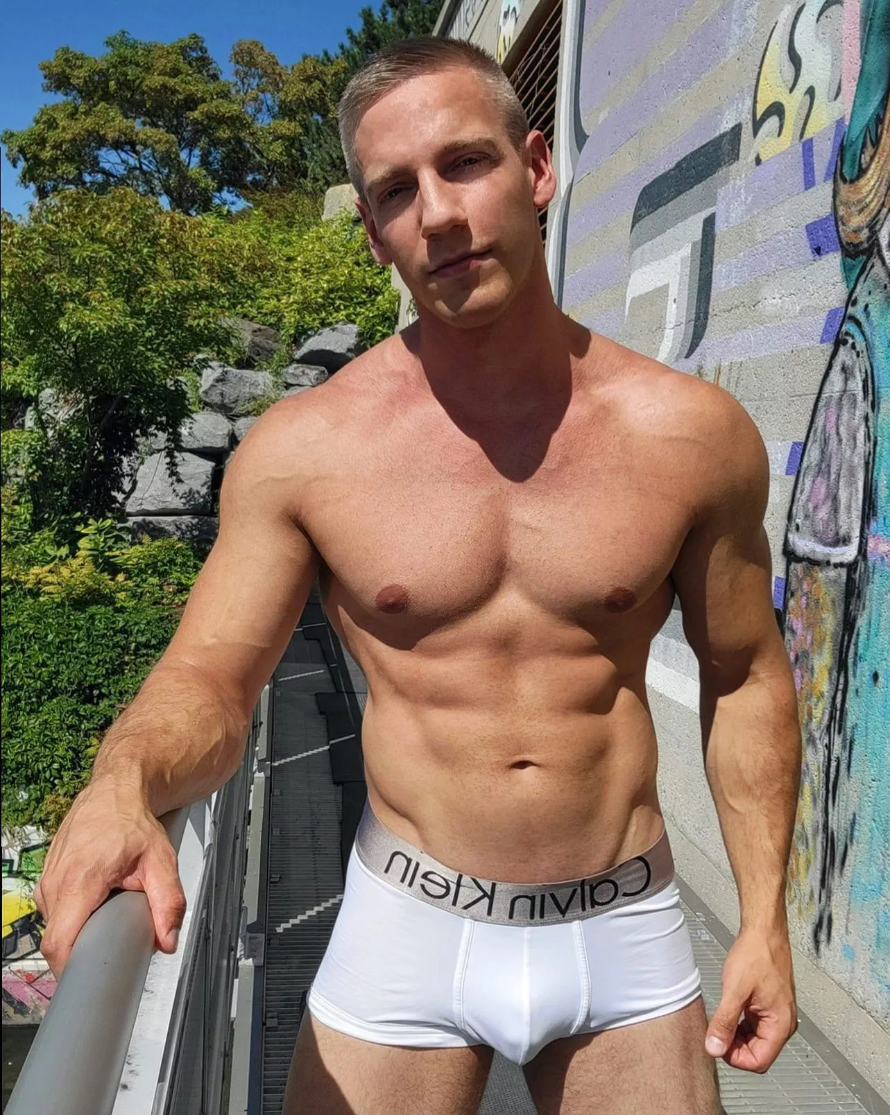 Want to explore my wild side 😏..?