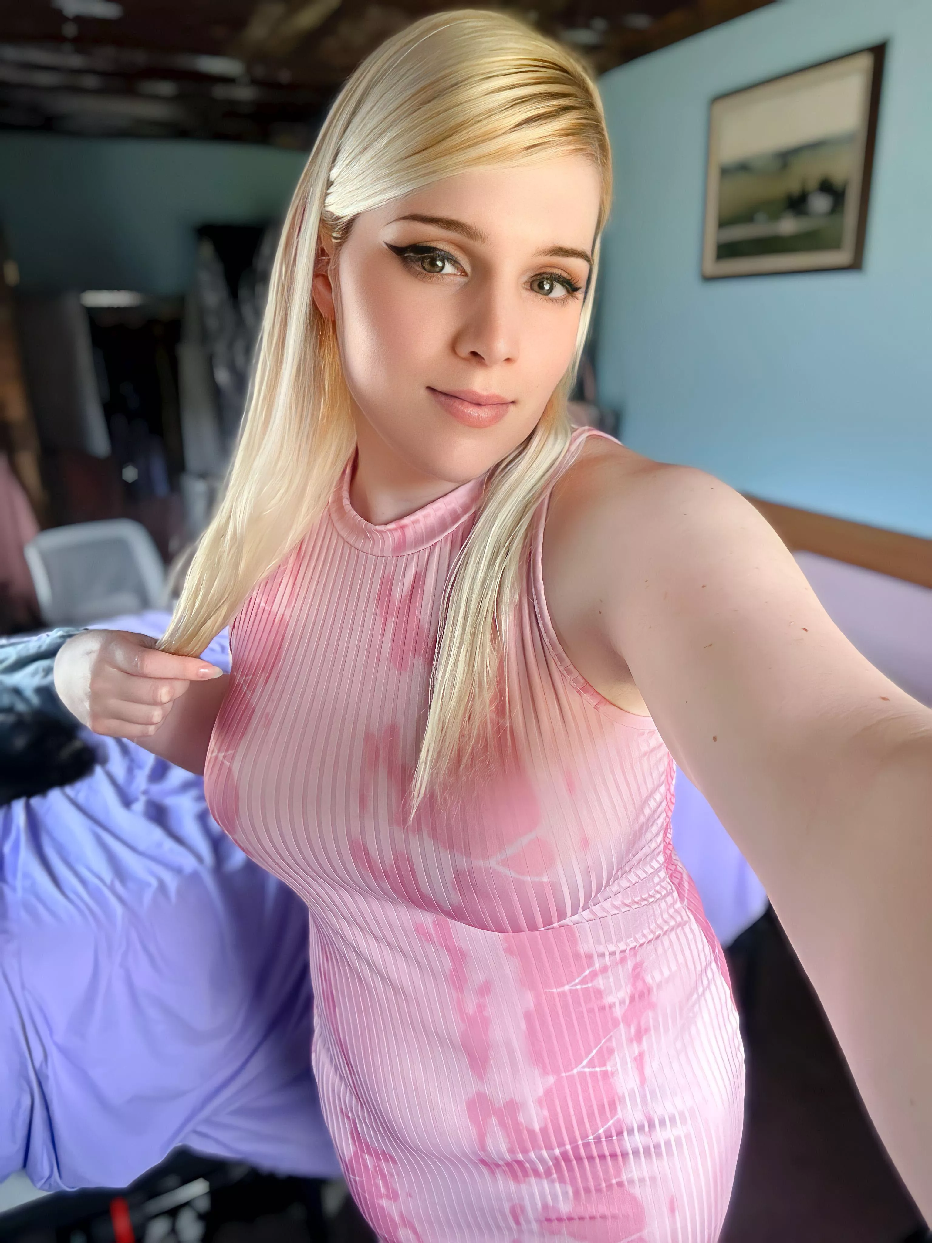 What do you think of my new dress? 🥹