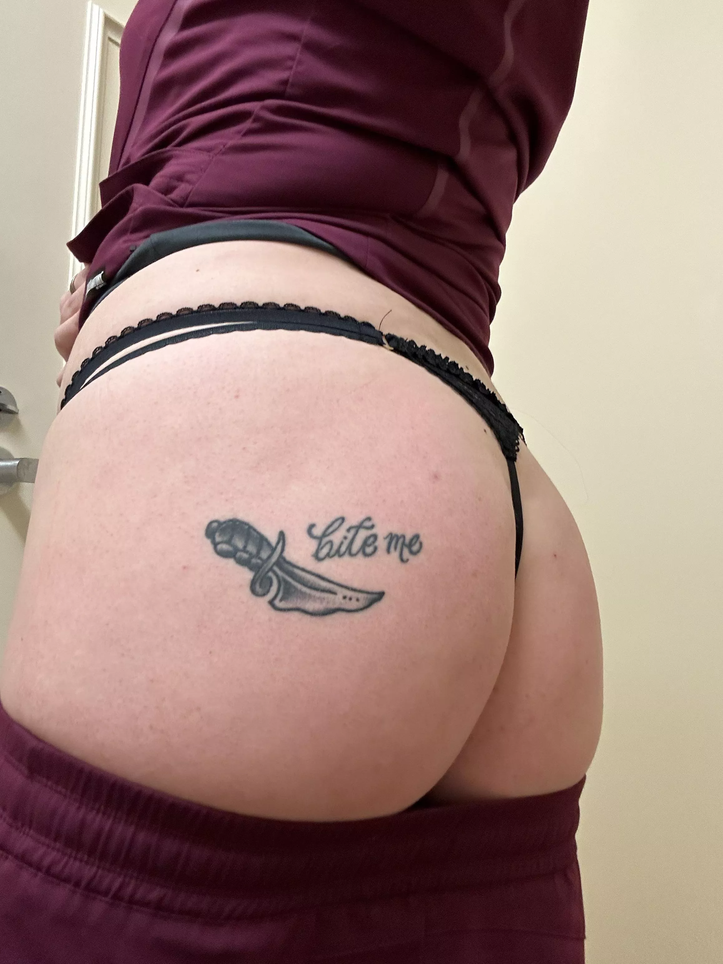 What you’ll see before the doctor comes in😈😘