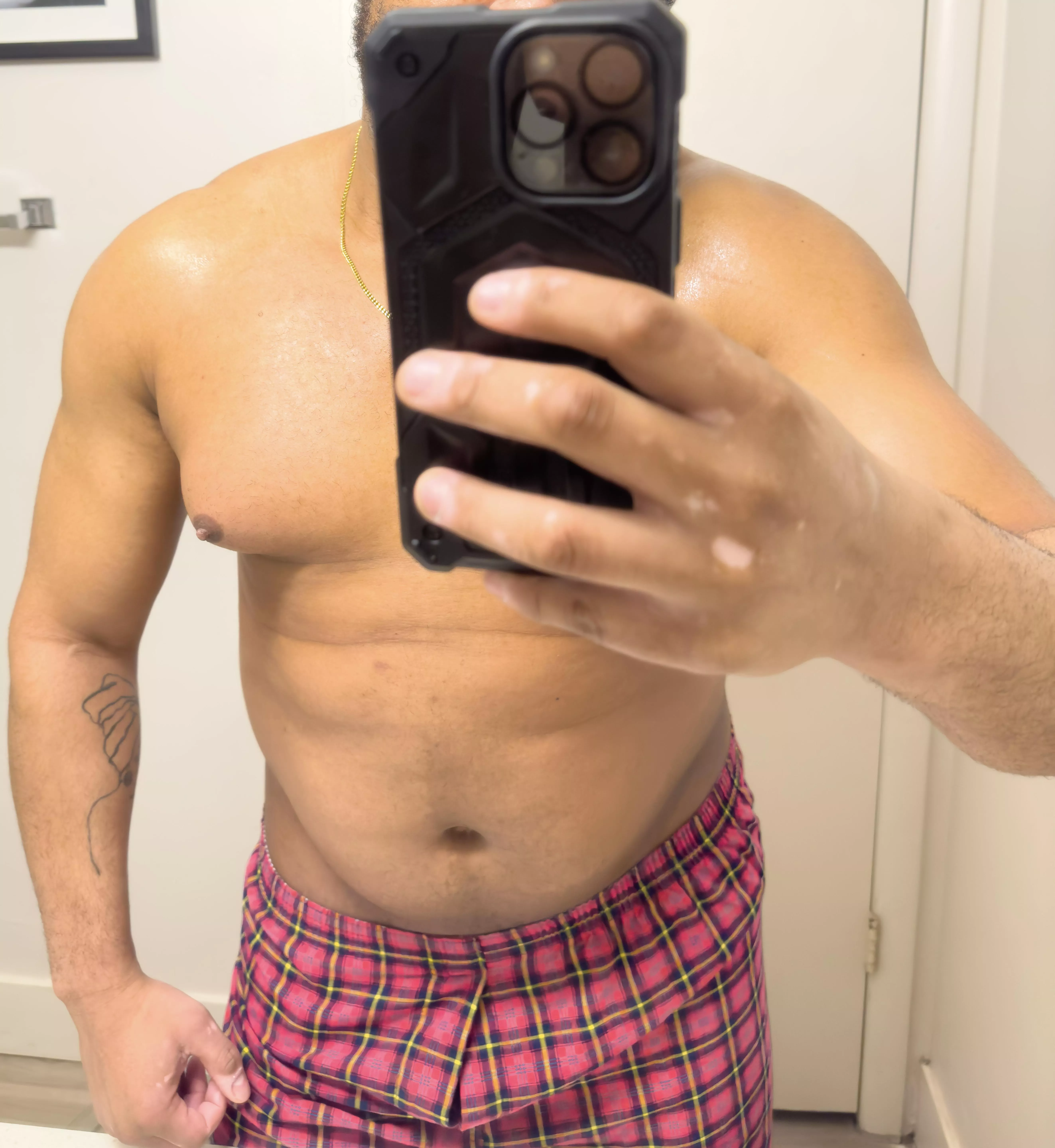 Who likes red plaids?