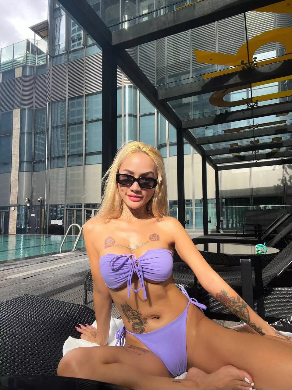 Who wants to go skinny dipping with me? 😉🥰