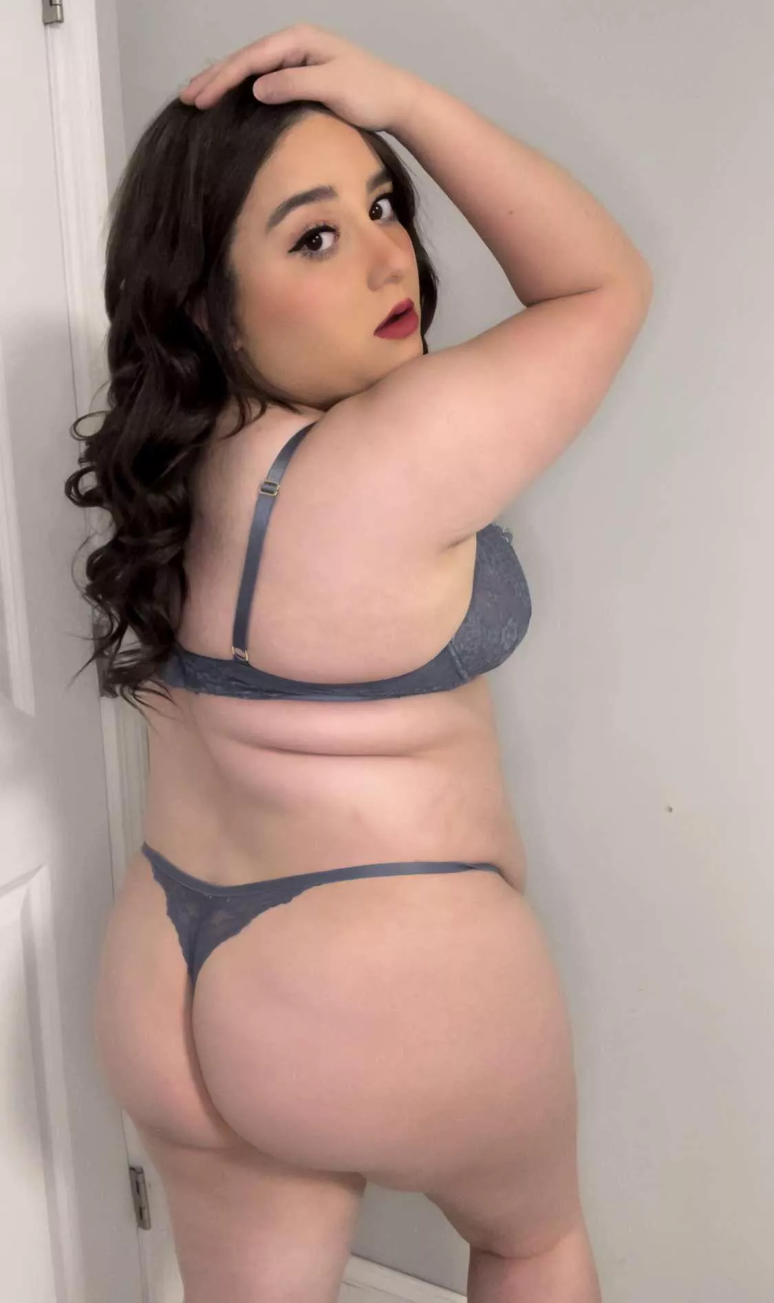 Who wants to stroke themselves to me? Let’s have some fun!