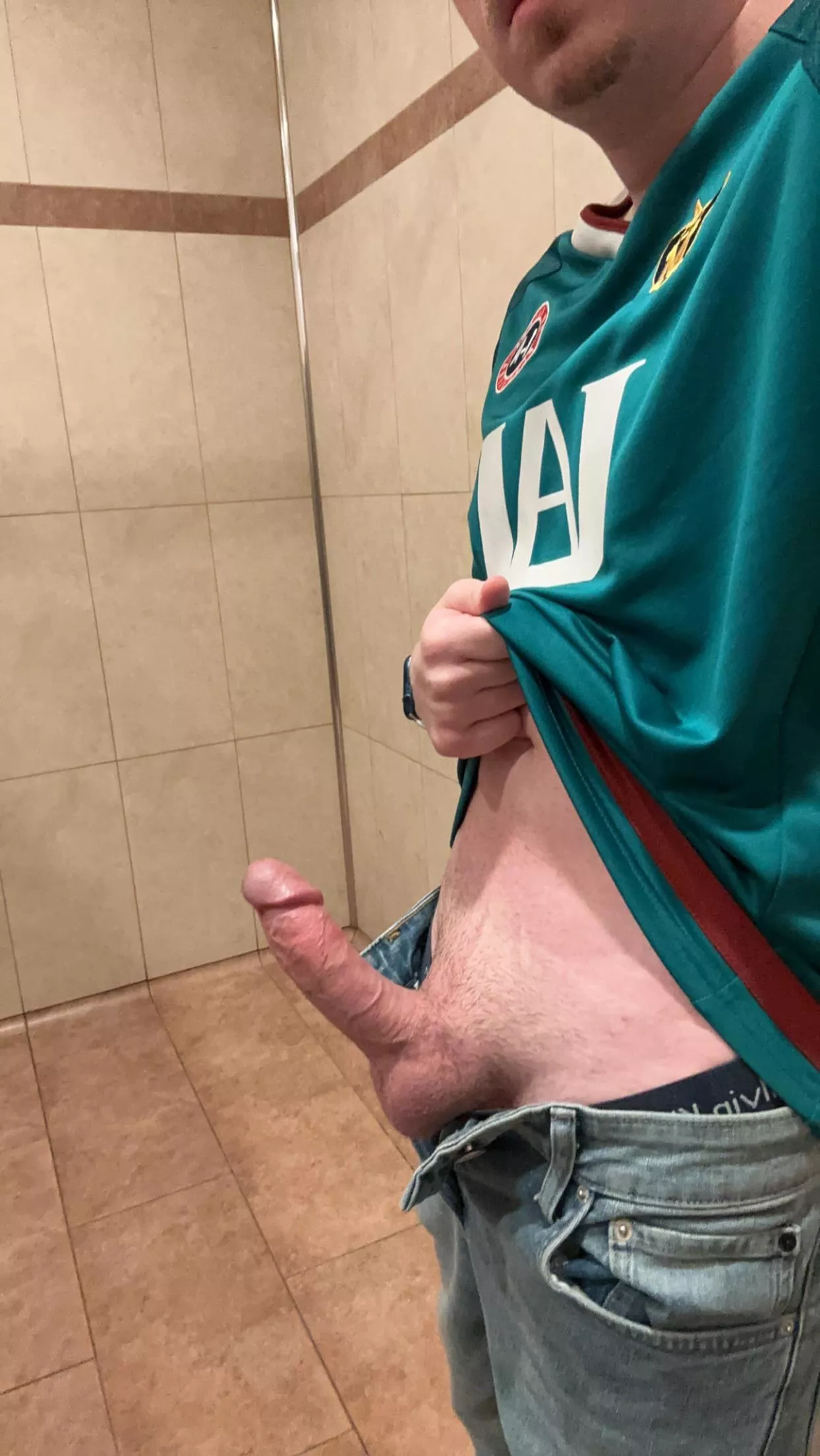 Would you wanna jerk in public with me?