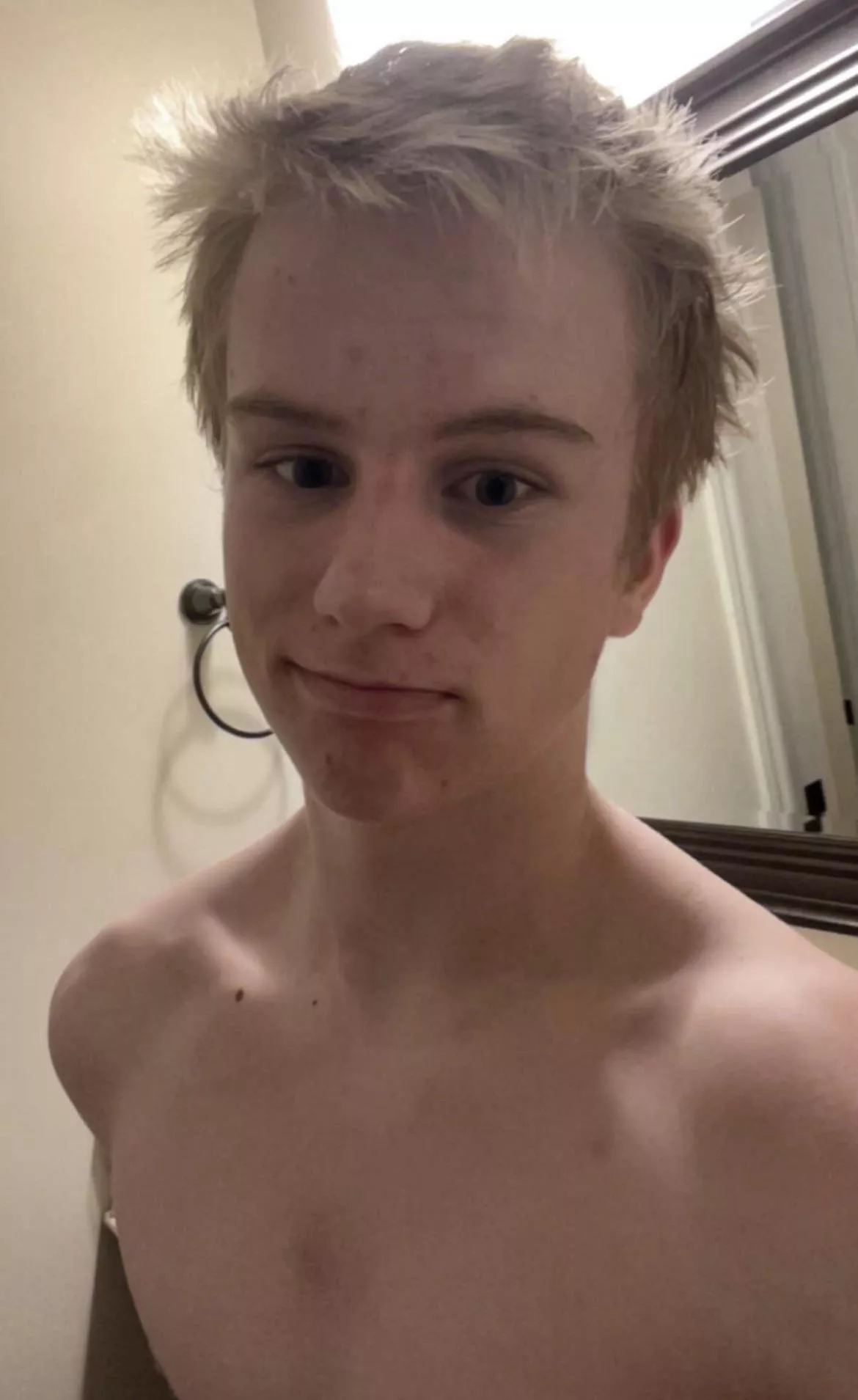 18 m us horny as hell @cameron_falb