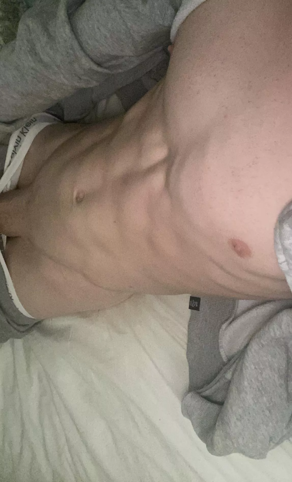20 hung n horny for slutty bottoms or fit muscle bros snap:jaceb_12
