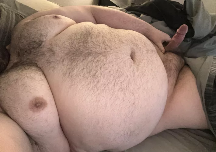 24 chub top. I’m a very soft dom bear for a sexy bottom boy 😏😈💋 Lemme throat you then cuddle