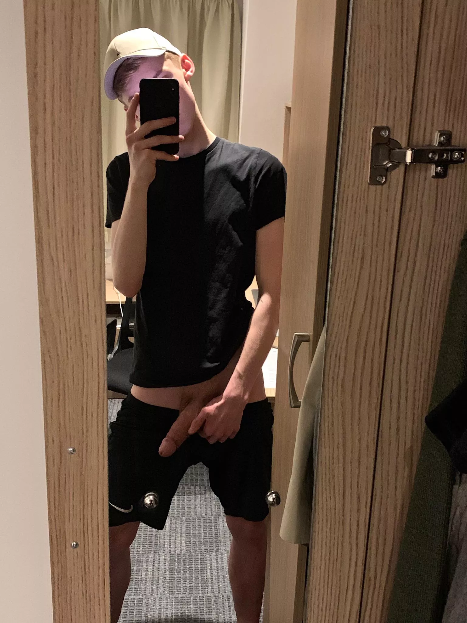 [25] what to do today? 🍆