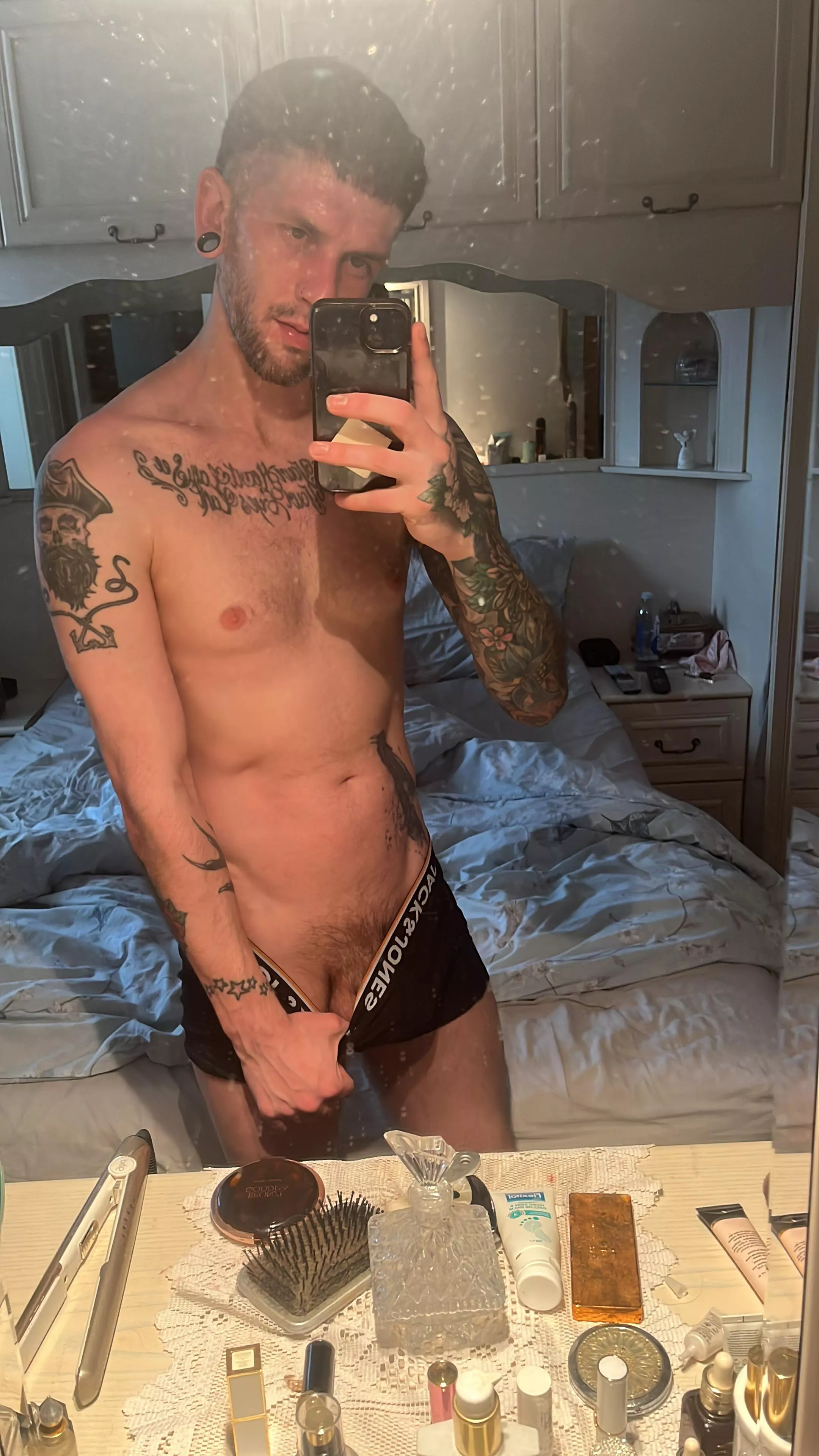 28 snap my boyfriend (in the pic ) and cuck me dm me