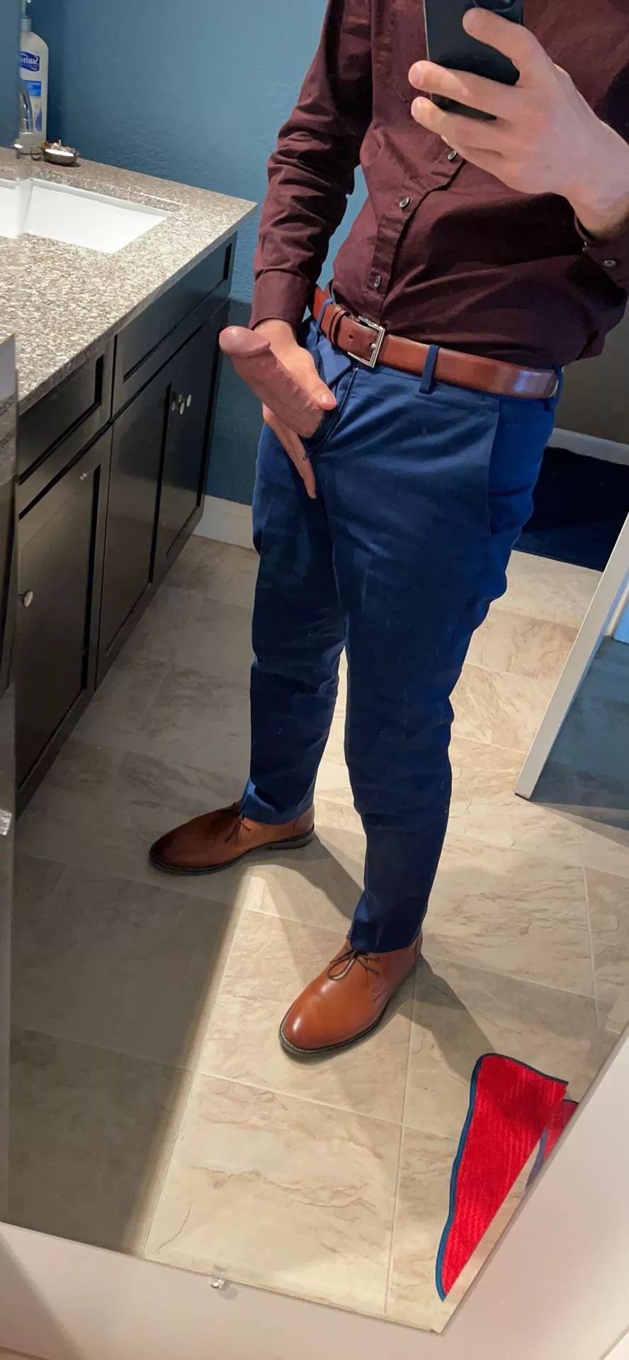 [36] Does anyone know how to polish co.. shoes?