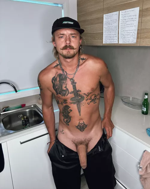 [38] Any broken sinks that need fixing? I might pin you against it and start rubbing my cock in the middle of your thighs somewhere in between 😋