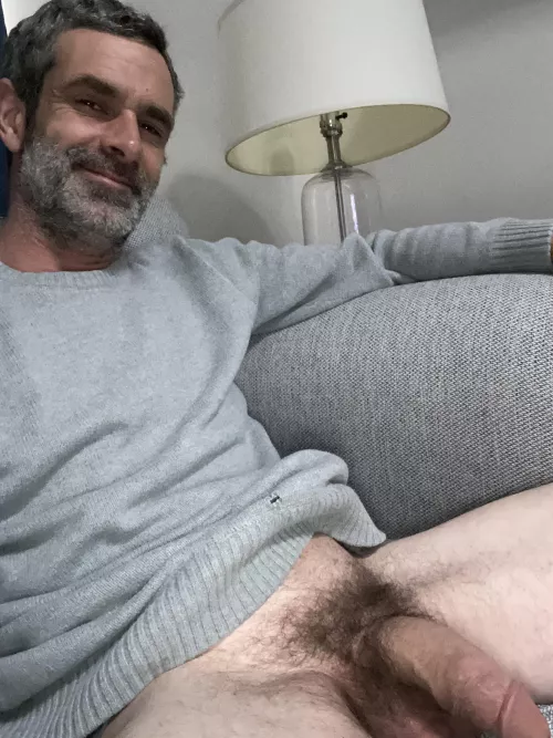 [43] Cum have a seat with me