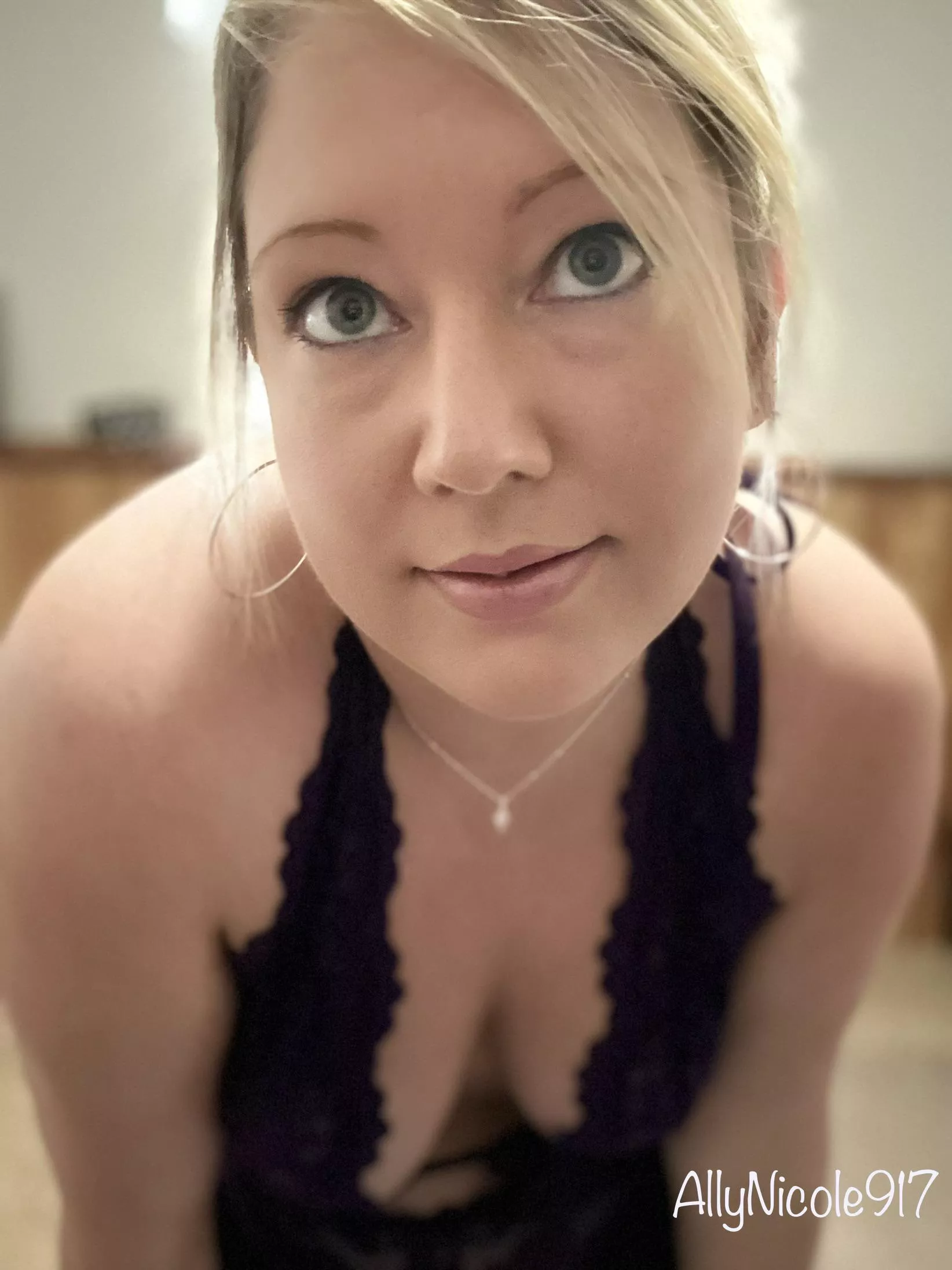 A beautiful blonde just for you 😘💋❤️