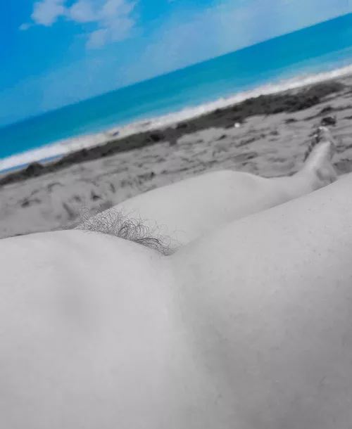 Beach bush! Finally warming up!!😇