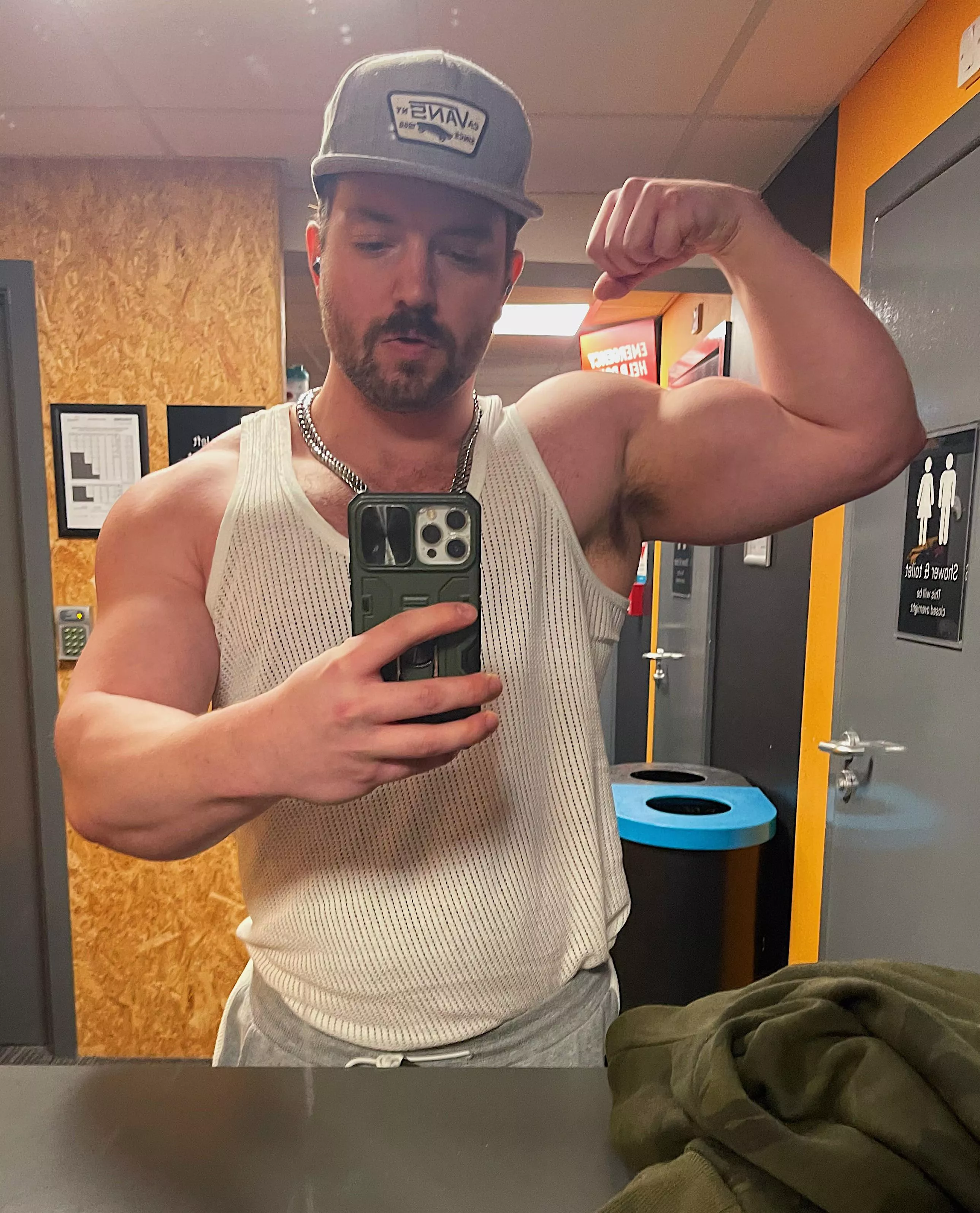 Bro, everyone keeps wanting to smell me. Any idea why?