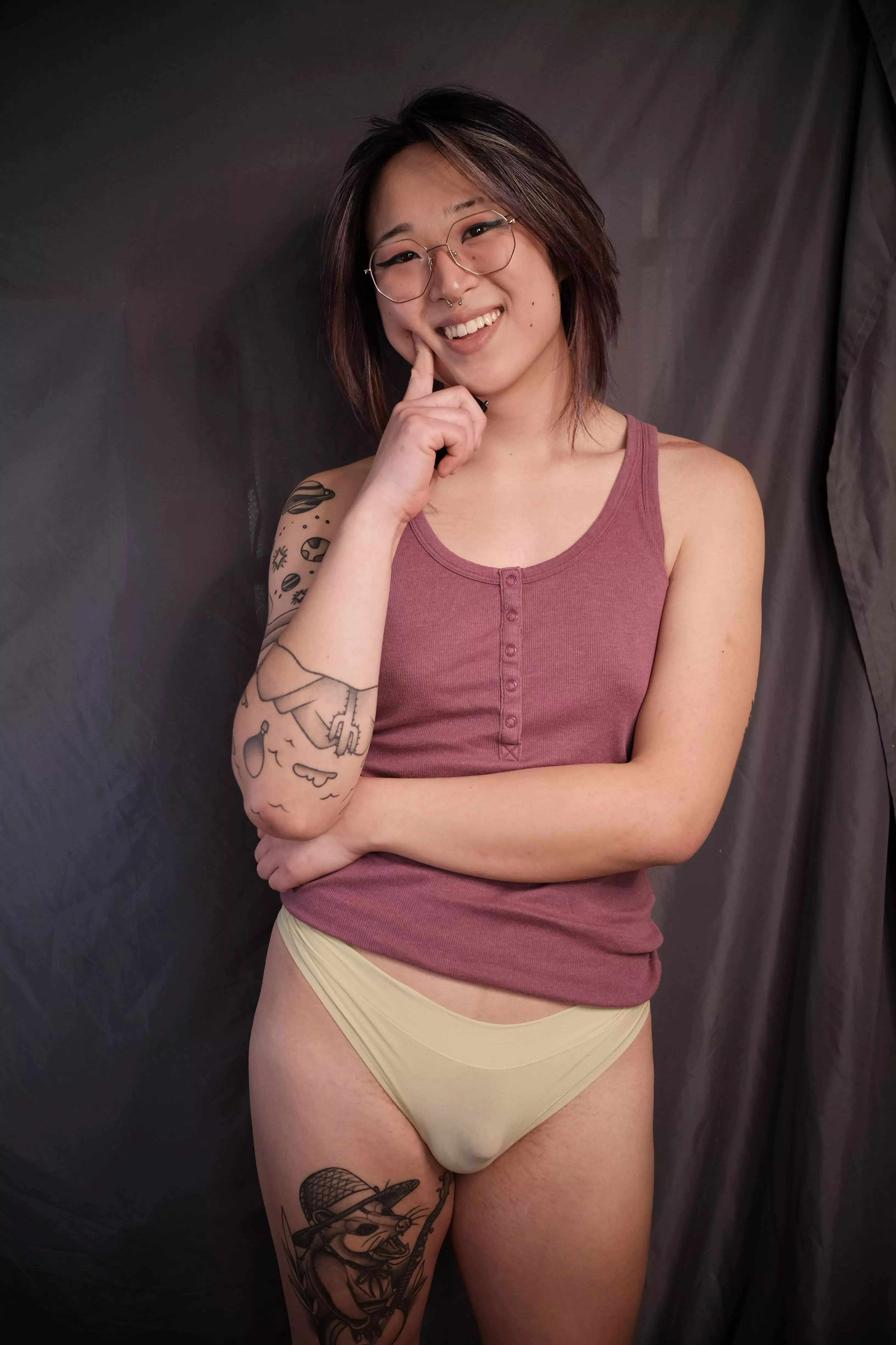 does this thong show my bulge🙈🙈?