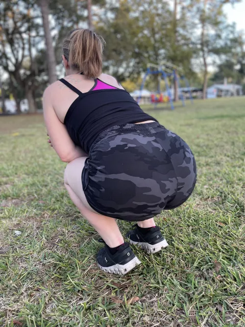 [f] who’s joining me for my morning run?