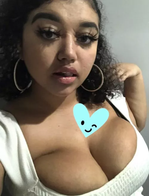 F19 never been w a white guy b4 tryna change that? 😅