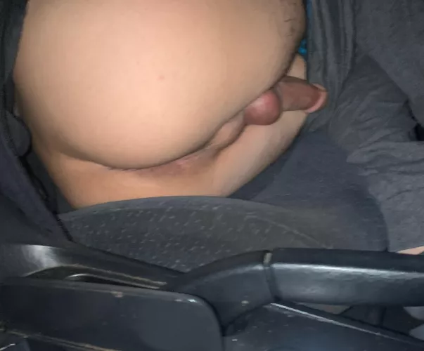 Felling really horny all of a sudden lol