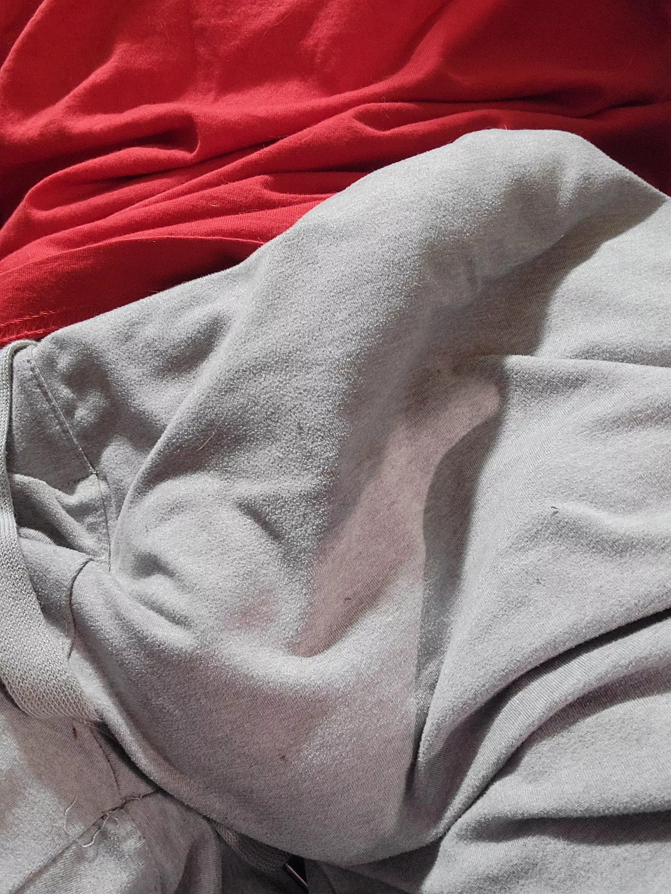 full bulge ;) in grey sweats