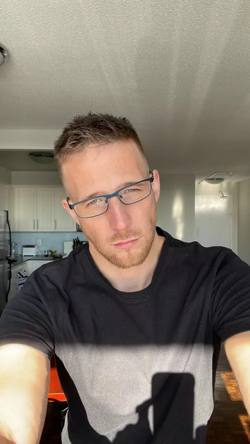 Getting ready to dive back into Hogwarts Legacy,.. 28 hours in.. and I JUST got my animal flying mount LOL talk my sweet time. Who wants to come over play by my side? 😈🕹️🖥️