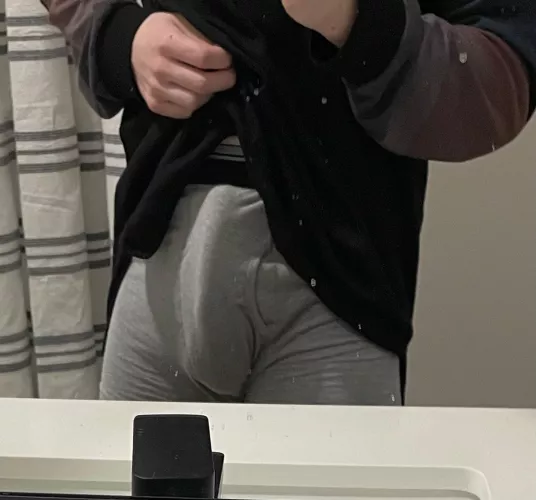 got hard in the mirror this morning