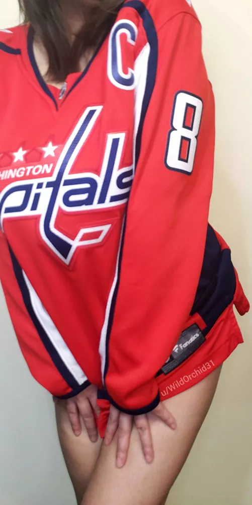 Gr8 to see Ovi back on the board..goal #813 🤗🏒❤