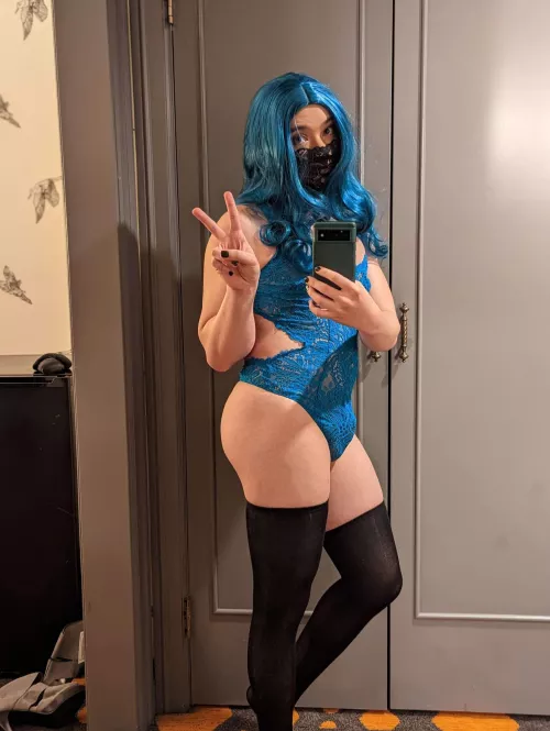 Hi! New femboy here to join the fray! Anyone wanna be friends? 🥰