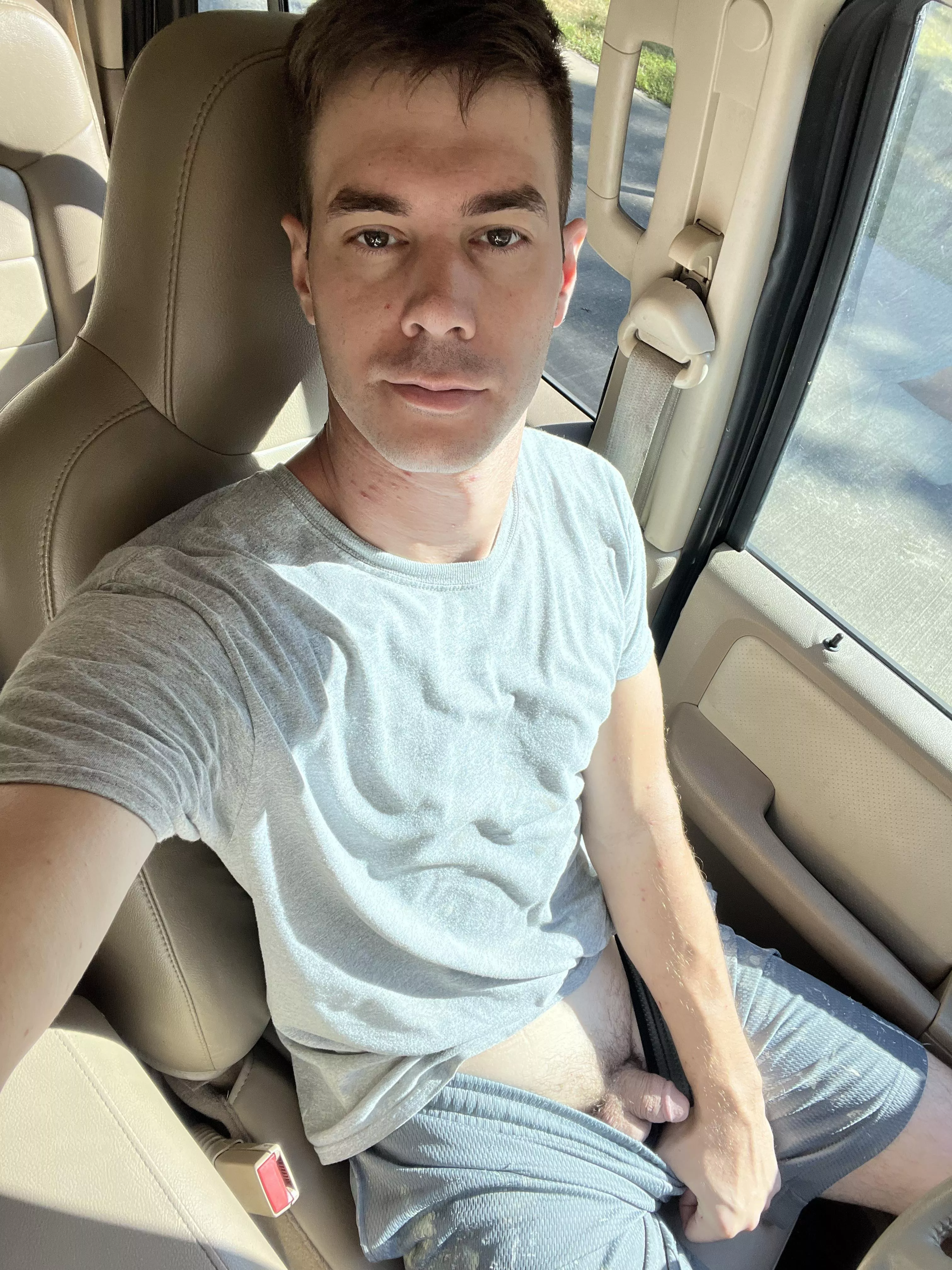 Hot day on the job site. Hope I catch a coworkers eye.