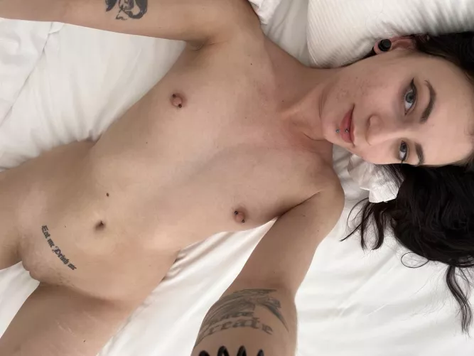 I don't need large breasts to be sexy after all