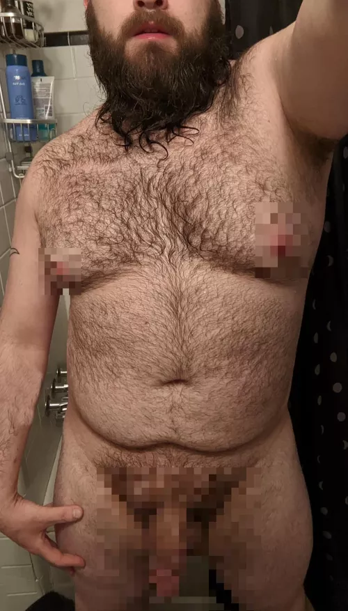 I love how my fuzz looks when I'm wet