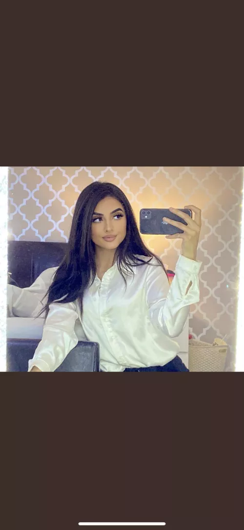 IUTR. Pakistani Goddess