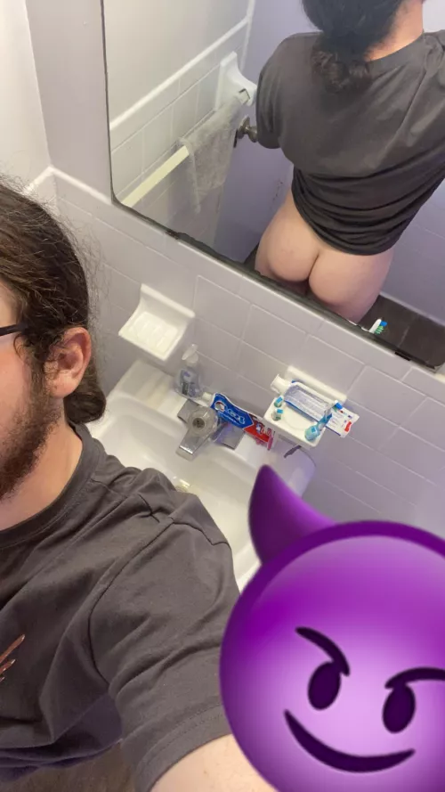 Just showing off my bubble butt