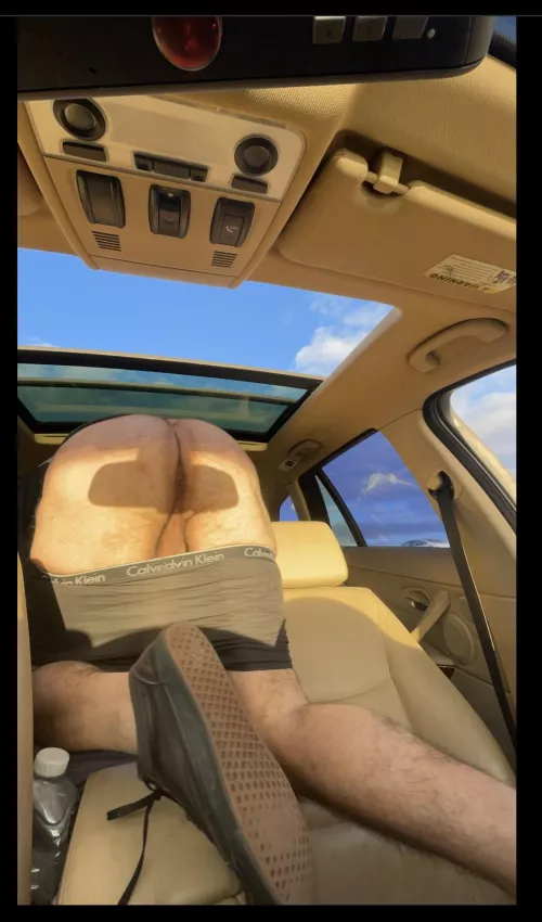 Lick me by the sea side!