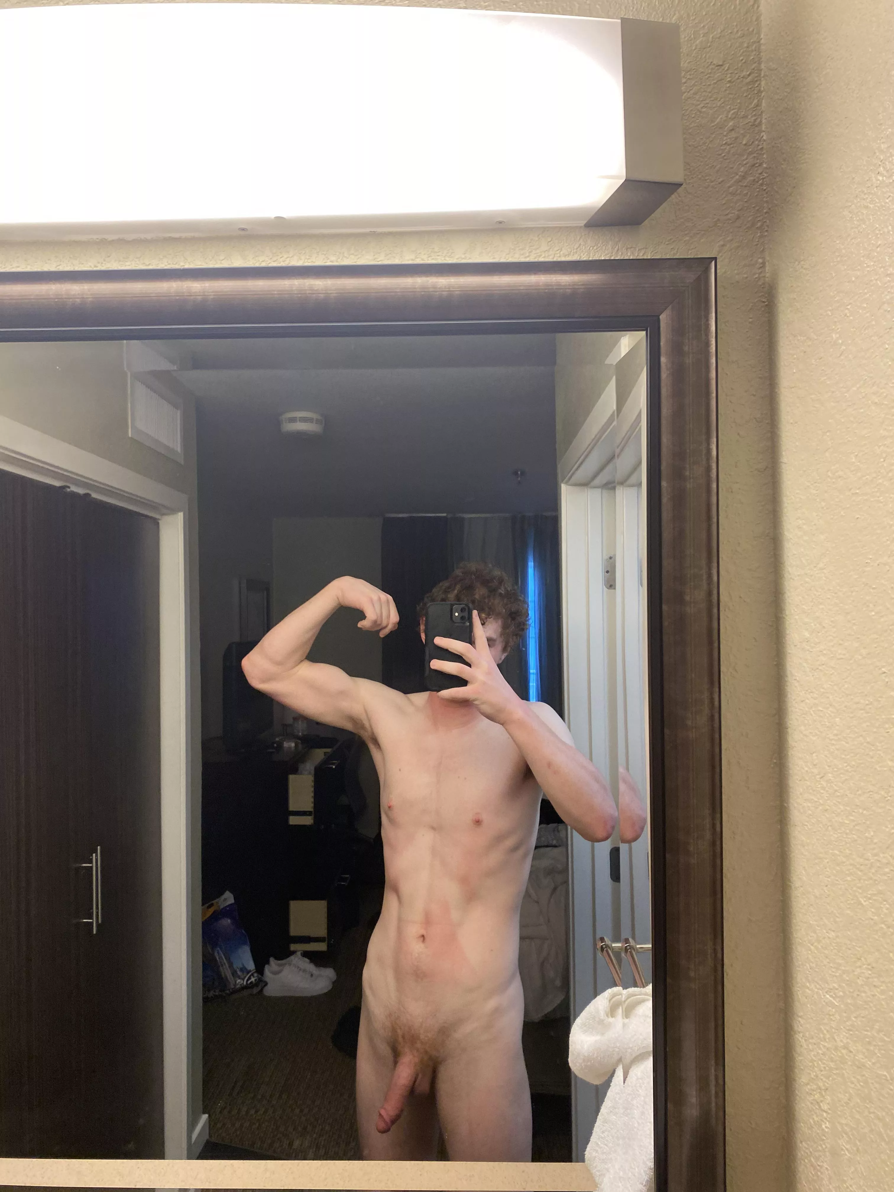 (M) 25 - how do I look ;)