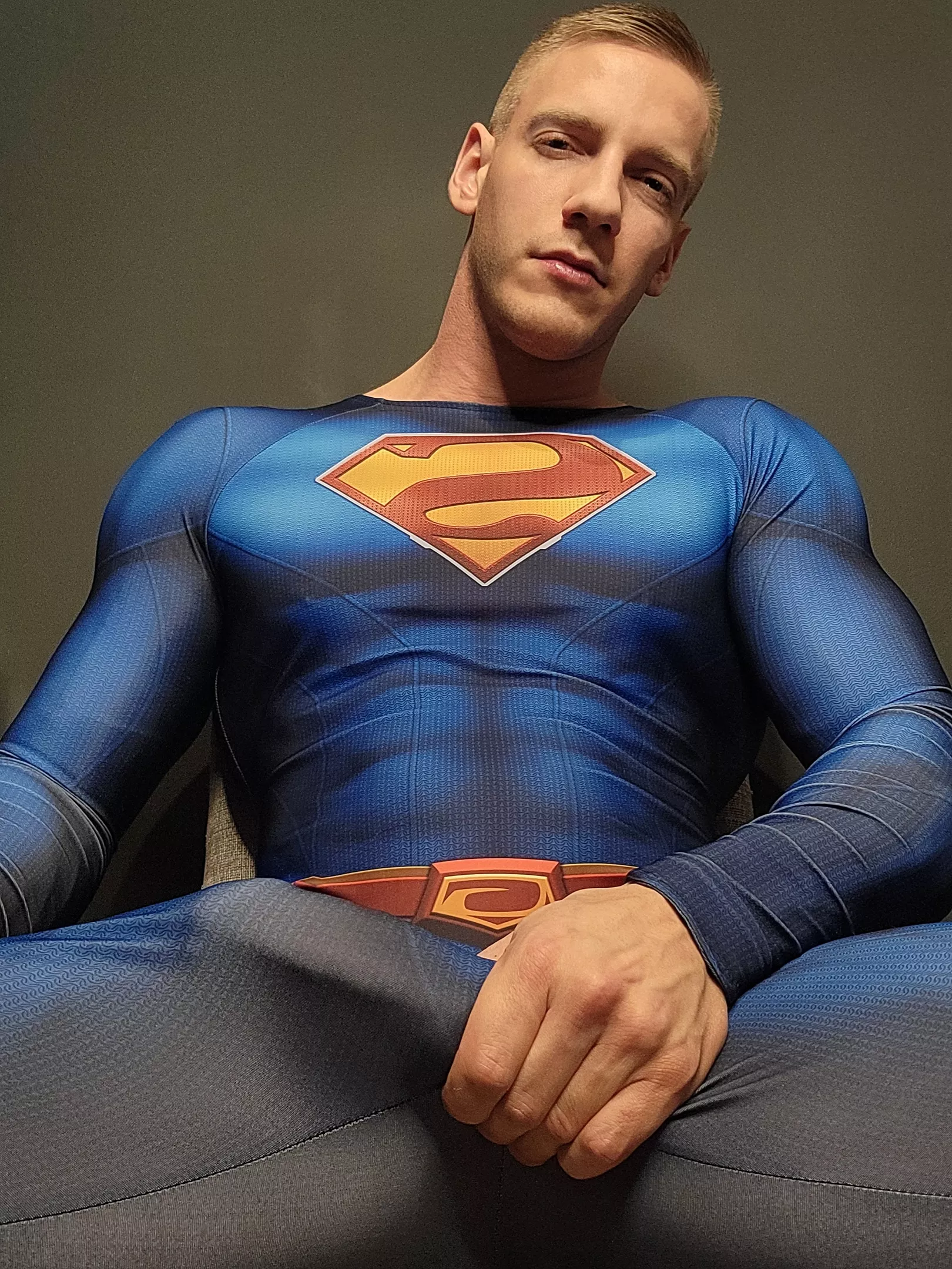 Man of steel.. they say 😏🍆