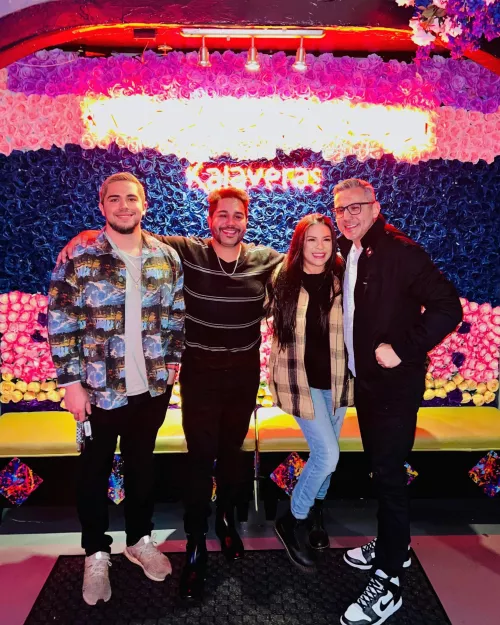 Margarita night with family 🍹🇲🇽 (I’m on the far left)