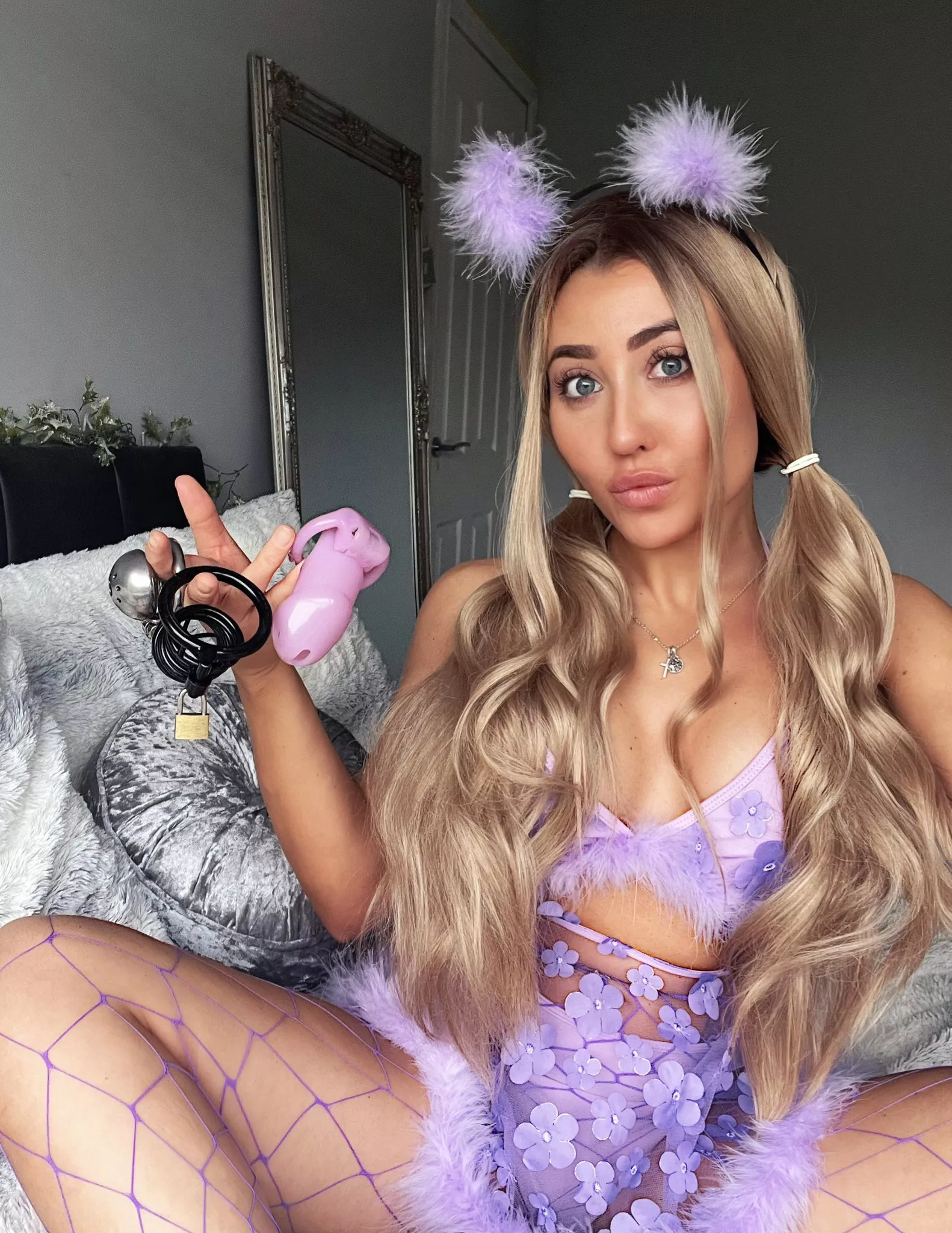 Men think with their dicks and that is why women will always win, let's get that dick locked and use you till you become a brainless mutt 😅