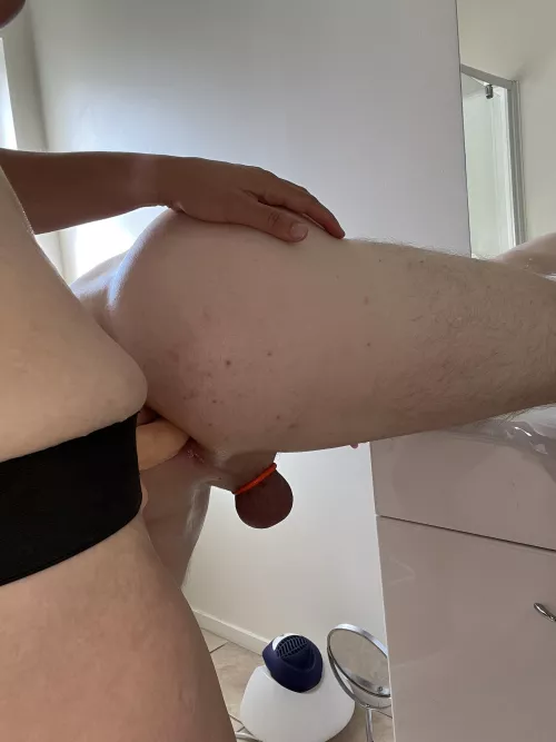 Penetrated deep in the bathroom 🔥 leg up on sink 😋 🤤