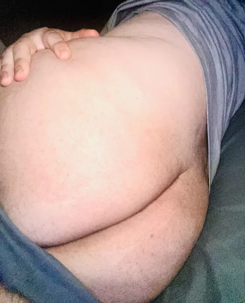 really need someone behind me 😳😭