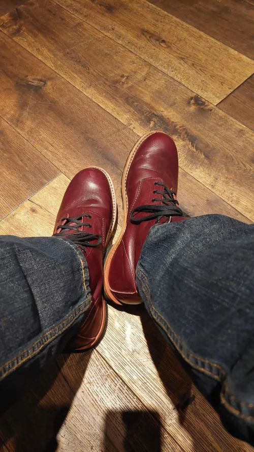 Redwing Beckmans (9011) in Black Cherry