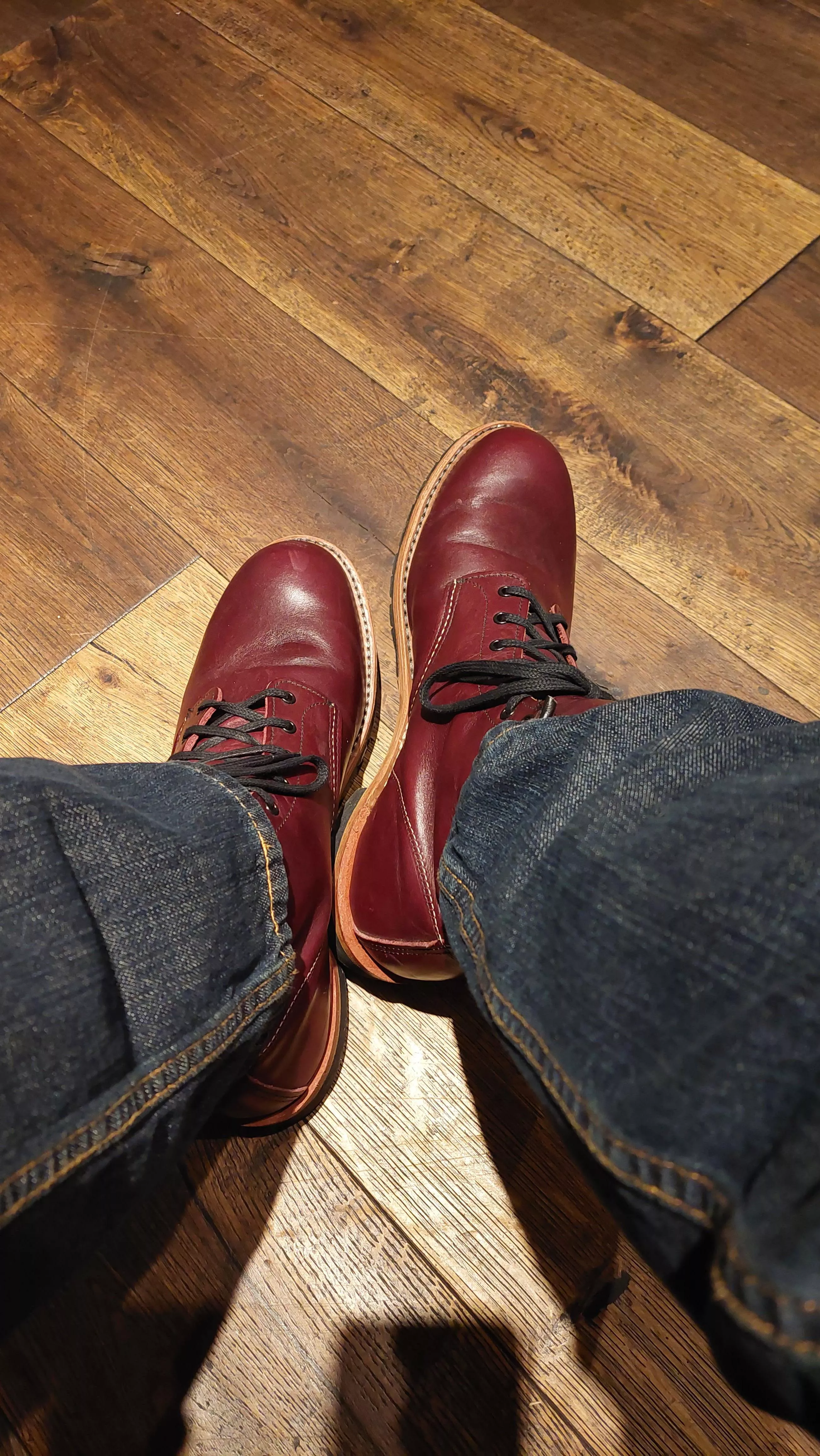 Redwing Beckmans (9011) in Black Cherry