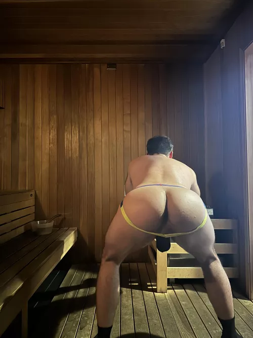 Saunas get me every time (30s)