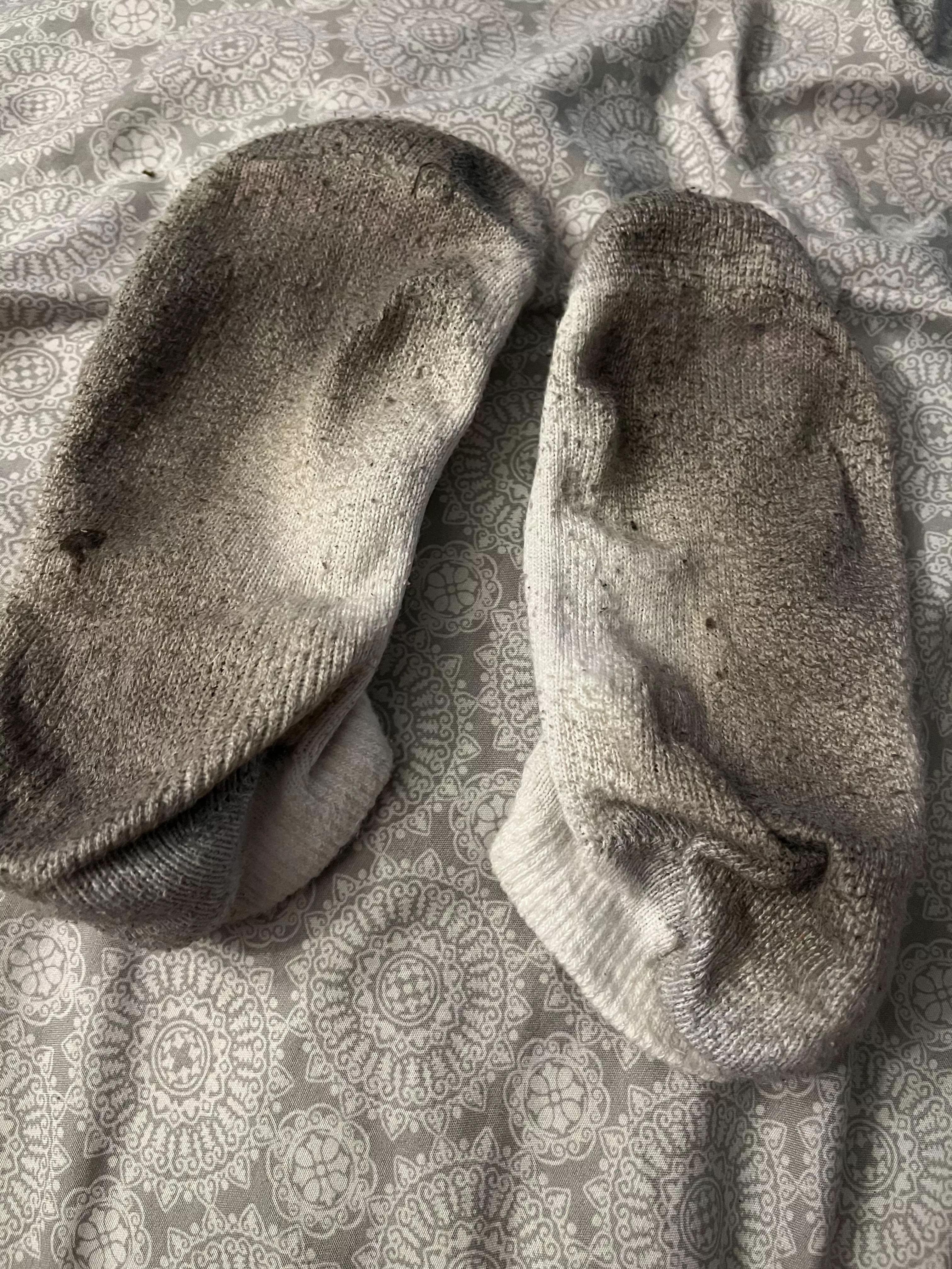 [Selling] Sweaty 7 days wear Milf socks 💋 $50 includes DISCRETE US shipping !