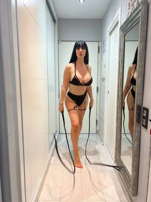 Upvote for a nude video