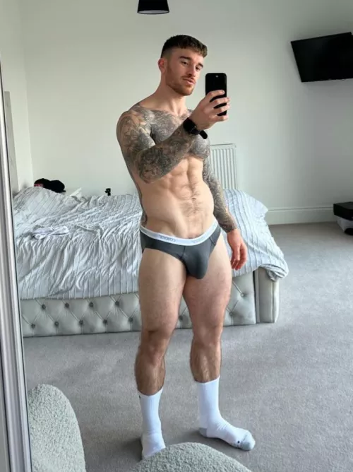 Who loves some morning bulge