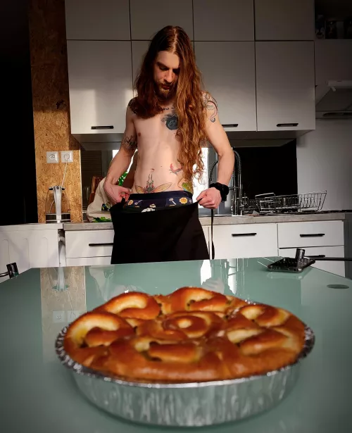 who's gonna help me finish the pie? 😋